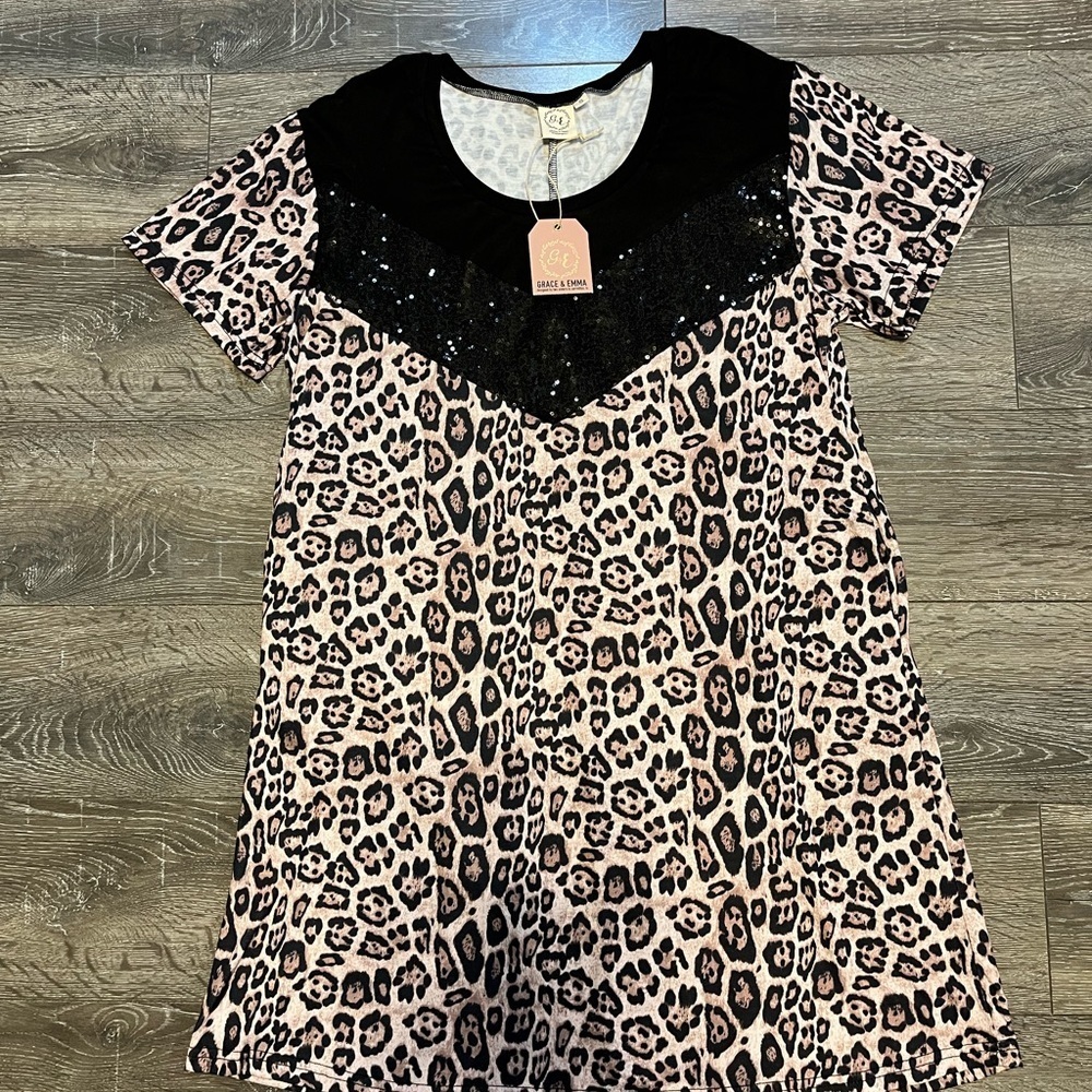 Grace & Emma dress size small